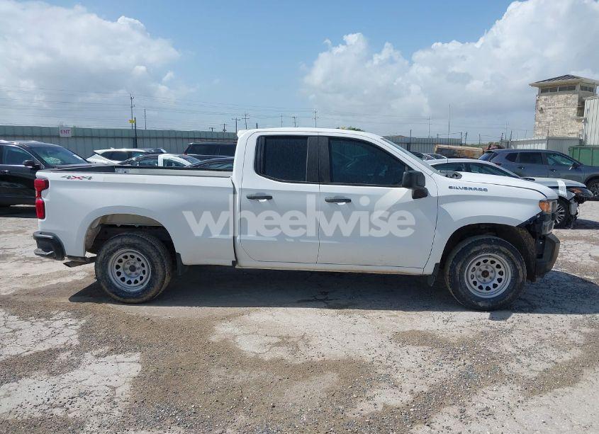 Photo 13 of 2021 Chevrolet Silverado 1500 4WD DOUBLE CAB STANDARD BED WT (VIN 1GCRYAEFXMZ217365)