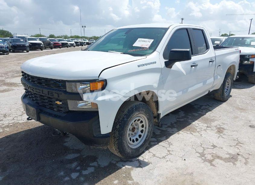 Photo 2 of 2021 Chevrolet Silverado 1500 4WD DOUBLE CAB STANDARD BED WT (VIN 1GCRYAEFXMZ217365)