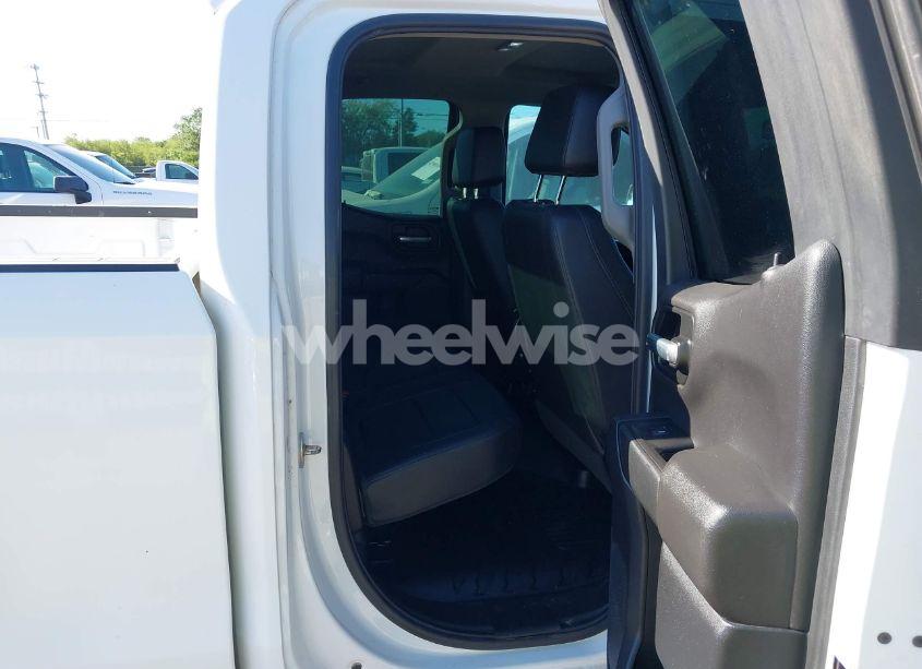 Photo 8 of 2021 Chevrolet Silverado 1500 4WD DOUBLE CAB STANDARD BED WT (VIN 1GCRYAEFXMZ217365)