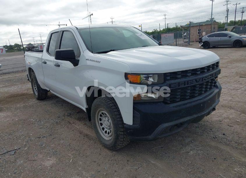 2021 Chevrolet Silverado 1500 4WD DOUBLE CAB STANDARD BED WT (VIN 1GCRYAEFXMZ217883) main photo
