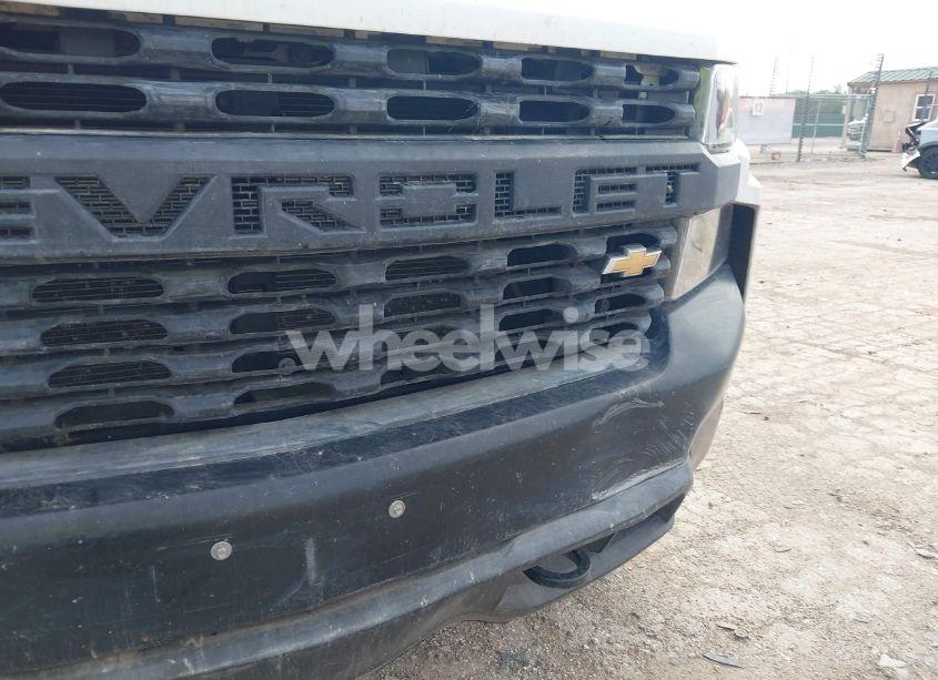Photo 6 of 2021 Chevrolet Silverado 1500 4WD DOUBLE CAB STANDARD BED WT (VIN 1GCRYAEFXMZ217883)