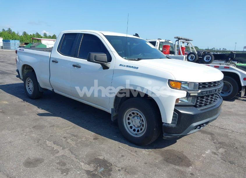 2019 Chevrolet Silverado 1500 WORK TRUCK (VIN 1GCRYAEH3KZ392586) main photo
