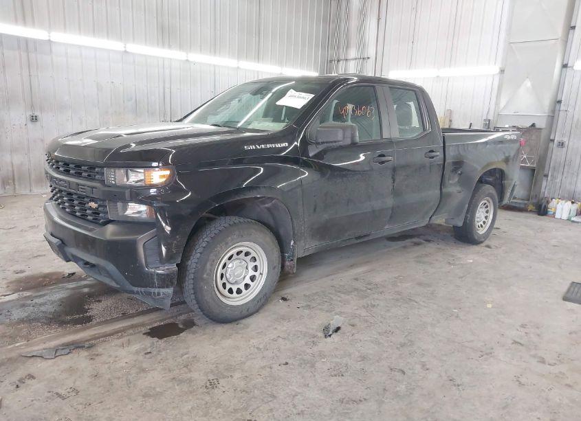 Photo 2 of 2020 Chevrolet Silverado 1500 4WD STANDARD BED WT (VIN 1GCRYAEH3LZ159549)