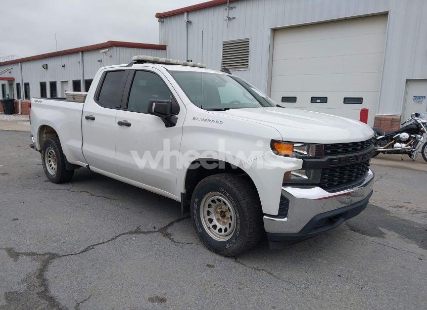 2019 Chevrolet Silverado 1500 WORK TRUCK (VIN 1GCRYAEH8KZ276297) main photo