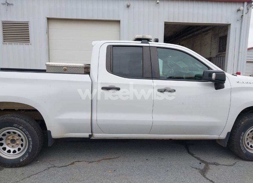 Photo 13 of 2019 Chevrolet Silverado 1500 WORK TRUCK (VIN 1GCRYAEH8KZ276297)