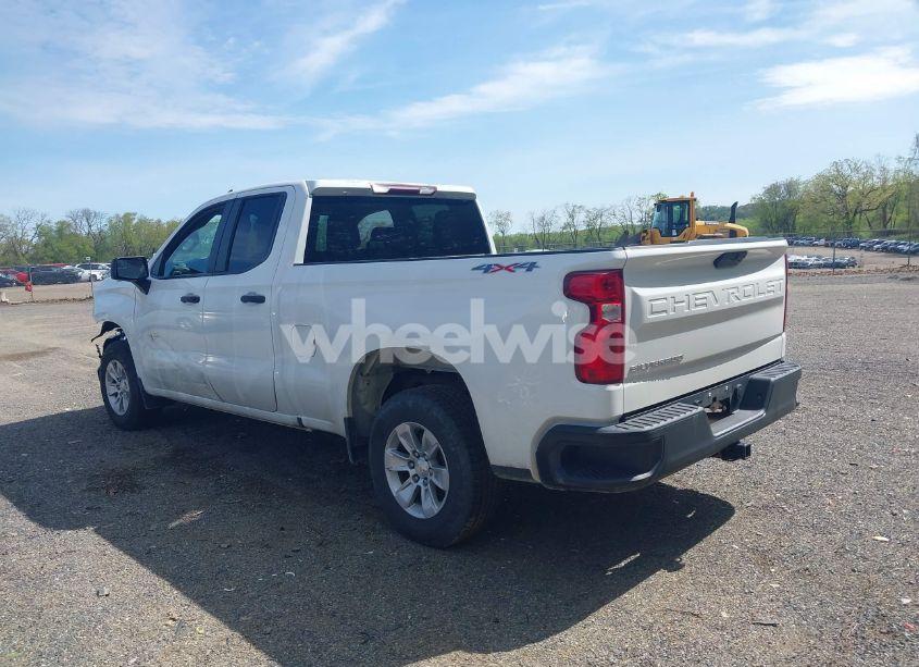 Photo 3 of 2022 Chevrolet Silverado 1500 LTD 4WD DOUBLE CAB STANDARD BED WT (VIN 1GCRYAEK4NZ216548)
