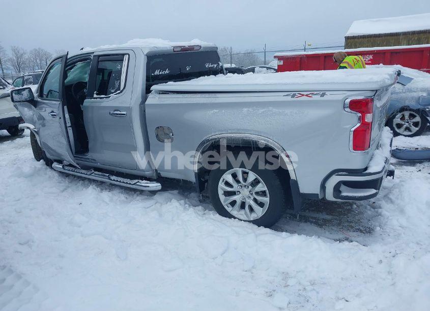 Photo 3 of 2020 Chevrolet Silverado 1500 4WD DOUBLE CAB STANDARD BED CUSTOM (VIN 1GCRYBEF6LZ368465)