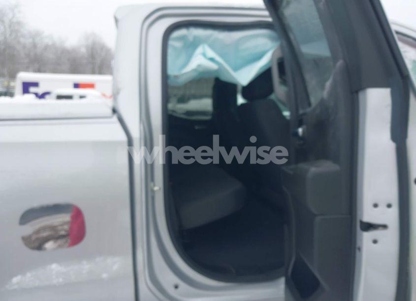 Photo 8 of 2020 Chevrolet Silverado 1500 4WD DOUBLE CAB STANDARD BED CUSTOM (VIN 1GCRYBEF6LZ368465)