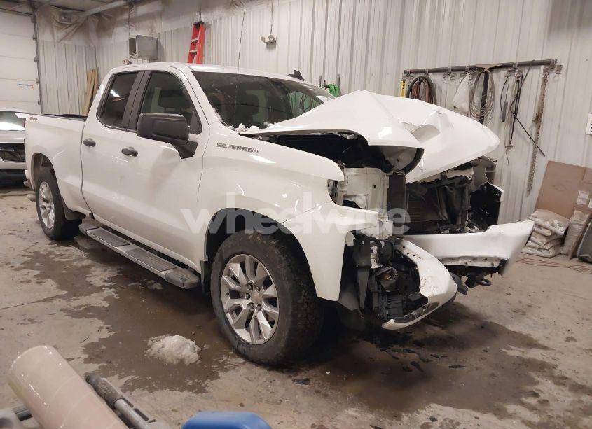 2019 Chevrolet Silverado 1500 CUSTOM (VIN 1GCRYBEH2KZ411456) main photo