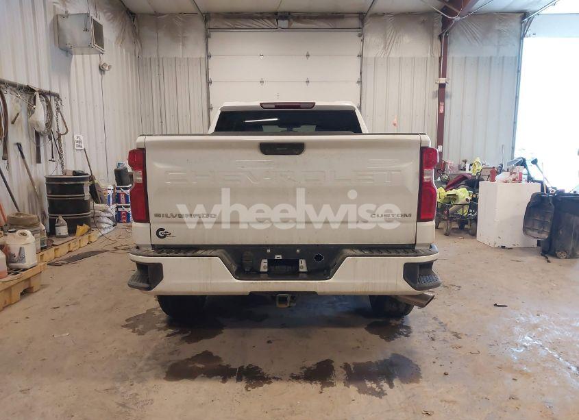 Photo 16 of 2019 Chevrolet Silverado 1500 CUSTOM (VIN 1GCRYBEH2KZ411456)