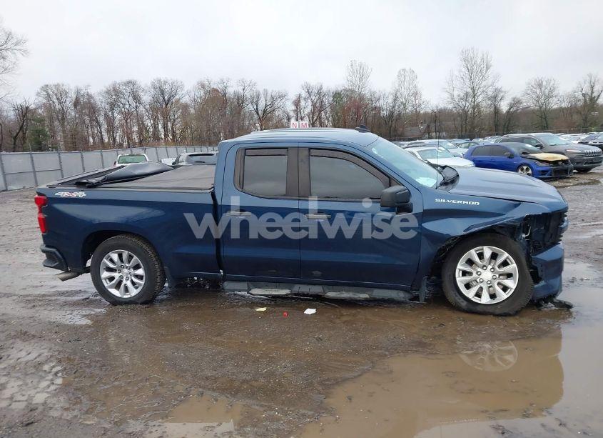 Photo 13 of 2019 Chevrolet Silverado 1500 CUSTOM (VIN 1GCRYBEH5KZ407515)