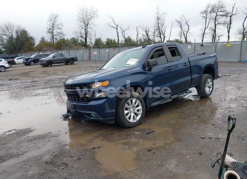 Photo 2 of 2019 Chevrolet Silverado 1500 CUSTOM (VIN 1GCRYBEH5KZ407515)