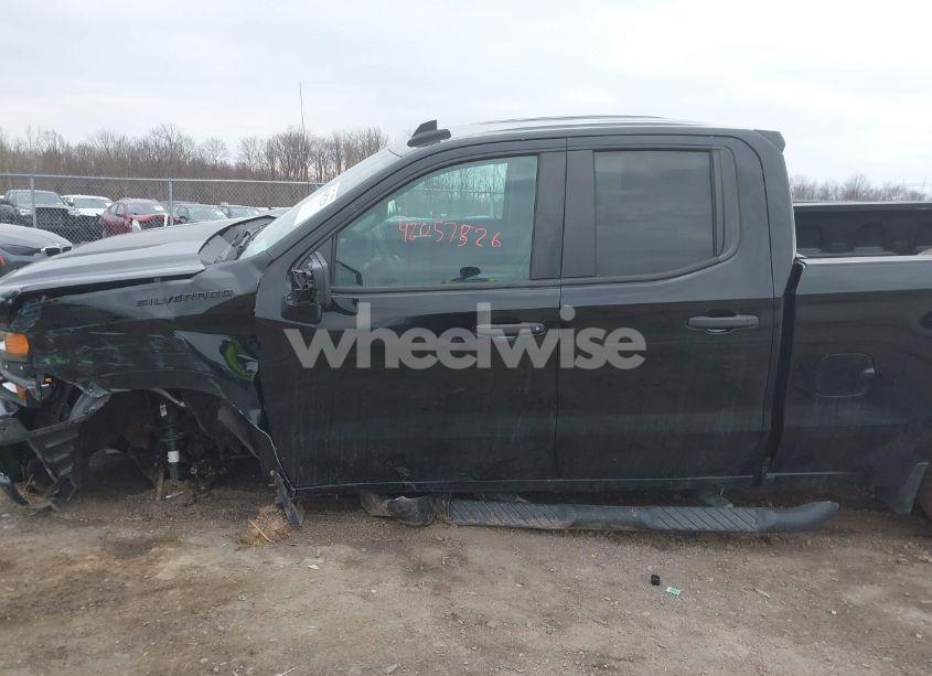 Photo 6 of 2020 Chevrolet Silverado 1500 4WD DOUBLE CAB STANDARD BED CUSTOM (VIN 1GCRYBEH5LZ217487)