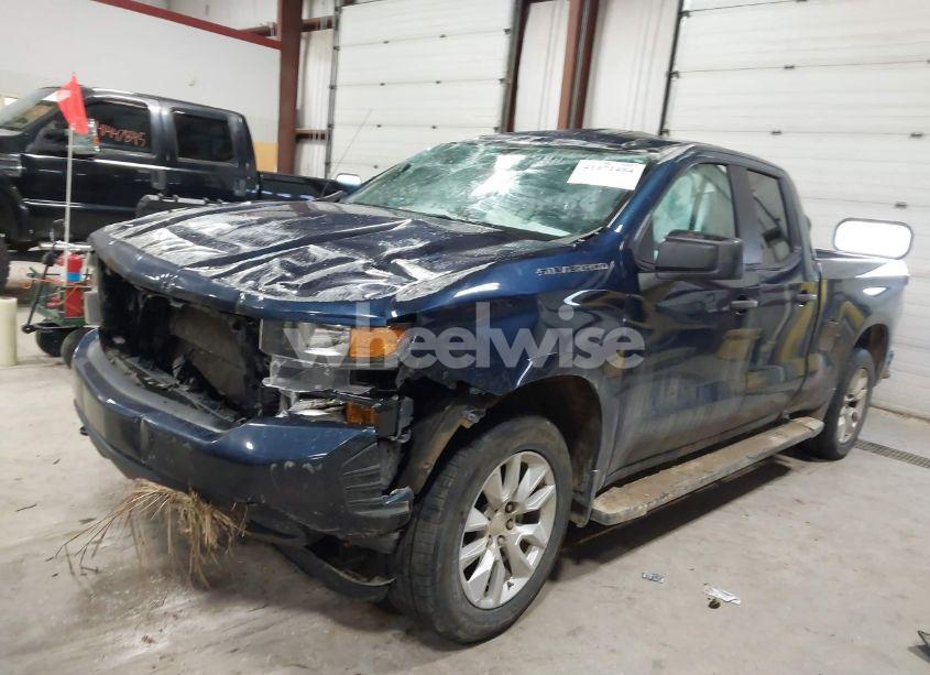 Photo 2 of 2020 Chevrolet Silverado 1500 4WD DOUBLE CAB STANDARD BED CUSTOM (VIN 1GCRYBEH6LZ226182)