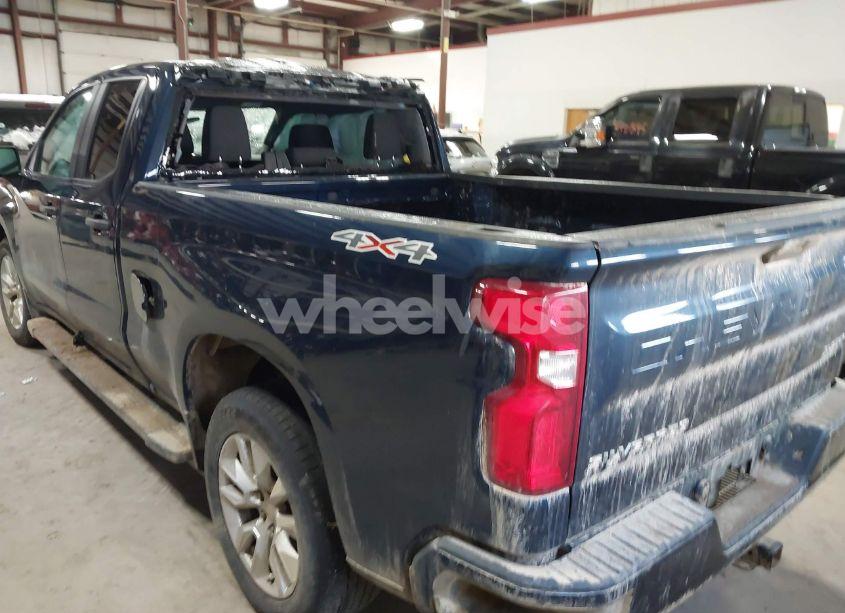 Photo 3 of 2020 Chevrolet Silverado 1500 4WD DOUBLE CAB STANDARD BED CUSTOM (VIN 1GCRYBEH6LZ226182)