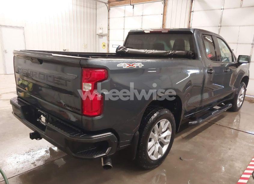 Photo 4 of 2020 Chevrolet Silverado 1500 4WD STANDARD BED CUSTOM (VIN 1GCRYBEH8LZ219377)