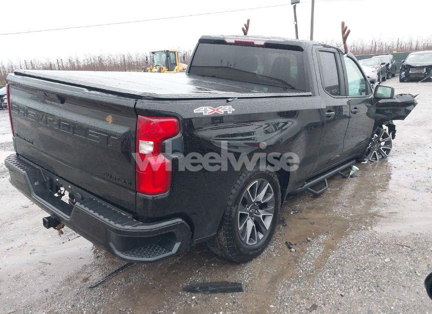 Photo 4 of 2020 Chevrolet Silverado 1500 4WD STANDARD BED CUSTOM (VIN 1GCRYBEH9LZ266188)