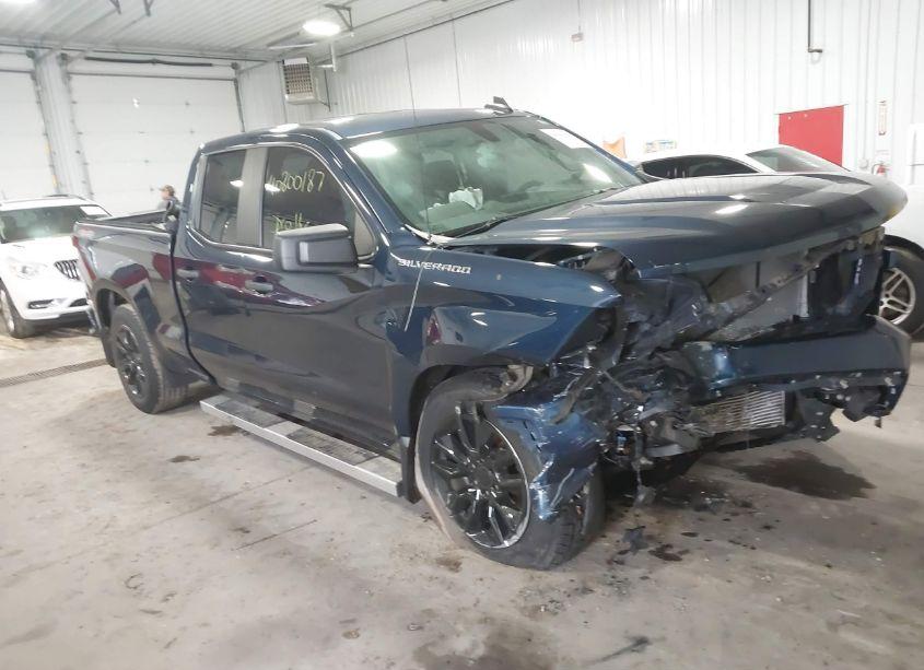 2020 Chevrolet Silverado 1500 4WD STANDARD BED CUSTOM (VIN 1GCRYBEK0LZ264390) main photo