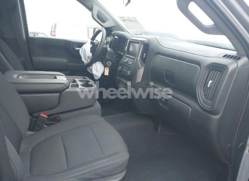 Photo 5 of 2021 Chevrolet Silverado 1500 4WD DOUBLE CAB STANDARD BED CUSTOM (VIN 1GCRYBEK2MZ156547)