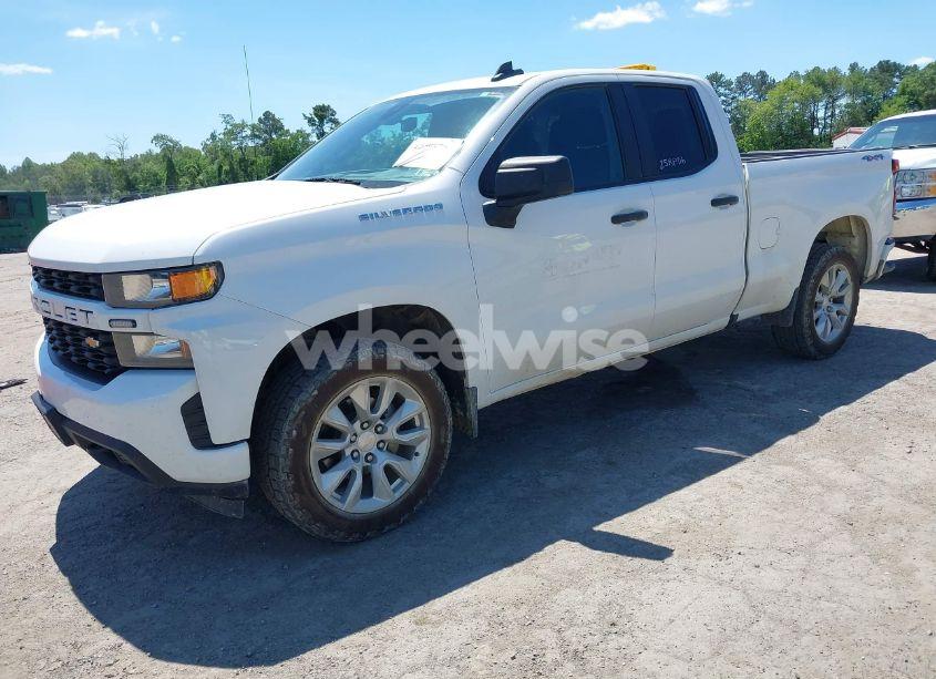 Photo 2 of 2022 Chevrolet Silverado 1500 LTD 4WD DOUBLE CAB STANDARD BED CUSTOM (VIN 1GCRYBEK2NZ216957)