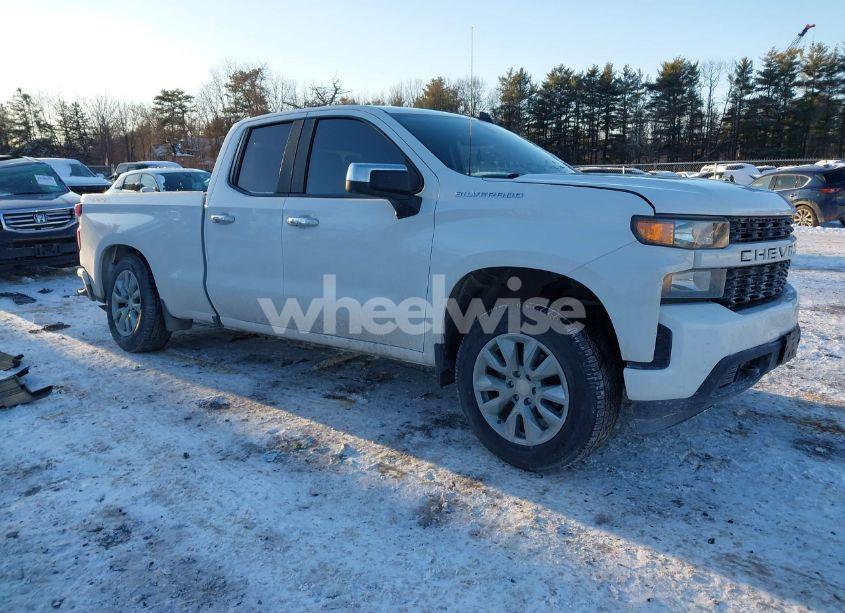 2020 Chevrolet Silverado 1500 4WD DOUBLE CAB STANDARD BED CUSTOM (VIN 1GCRYBEK7LZ289836) main photo