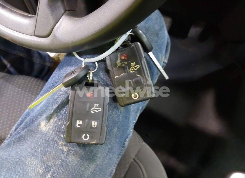 Photo 11 of 2021 Chevrolet Silverado 1500 4WD DOUBLE CAB STANDARD BED CUSTOM (VIN 1GCRYBEK7MZ361426)