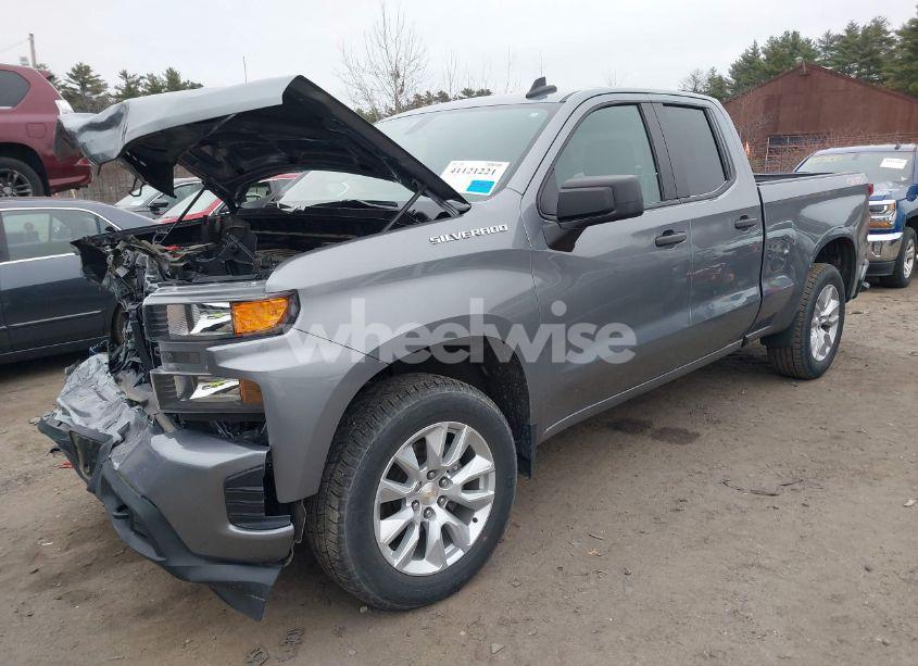 Photo 2 of 2022 Chevrolet Silverado 1500 LTD 4WD DOUBLE CAB STANDARD BED CUSTOM (VIN 1GCRYBEKXNZ184386)