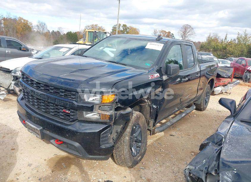 Photo 2 of 2019 Chevrolet Silverado 1500 CUSTOM TRAIL BOSS (VIN 1GCRYCEF0KZ285795)