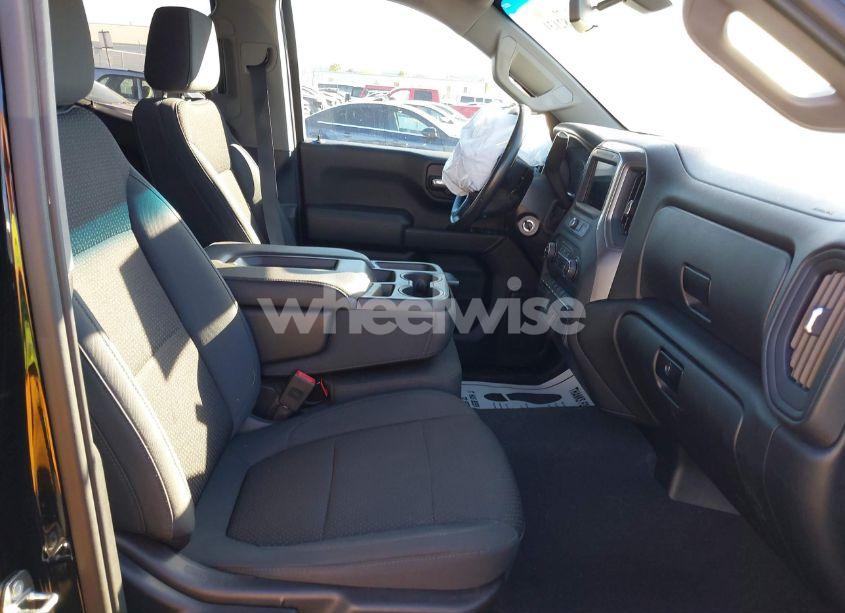 Photo 5 of 2019 Chevrolet Silverado 1500 CUSTOM TRAIL BOSS (VIN 1GCRYCEF0KZ335580)