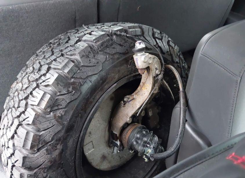 Photo 12 of 2019 Chevrolet Silverado 1500 CUSTOM TRAIL BOSS (VIN 1GCRYCEF1KZ338732)