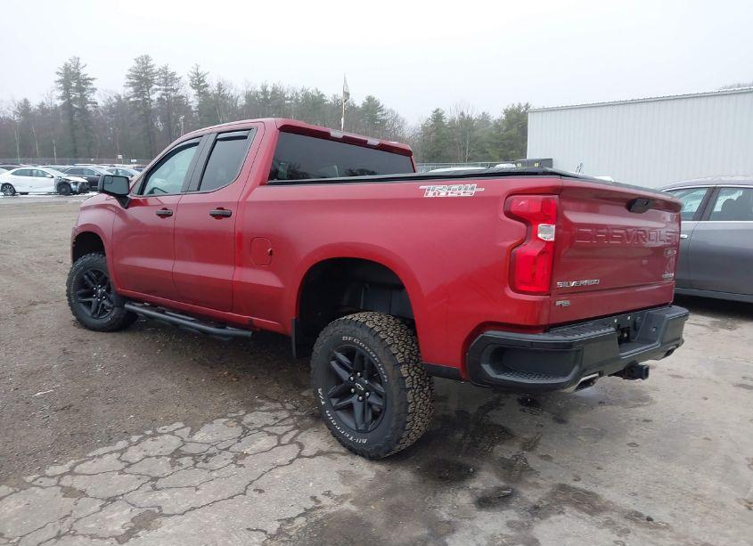 Photo 3 of 2019 Chevrolet Silverado 1500 CUSTOM TRAIL BOSS (VIN 1GCRYCEF1KZ338732)