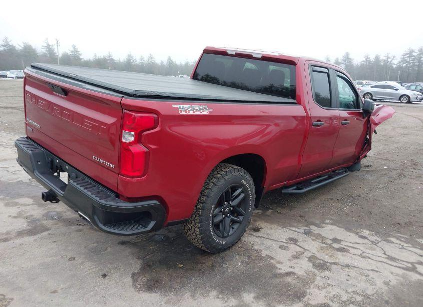 Photo 4 of 2019 Chevrolet Silverado 1500 CUSTOM TRAIL BOSS (VIN 1GCRYCEF1KZ338732)