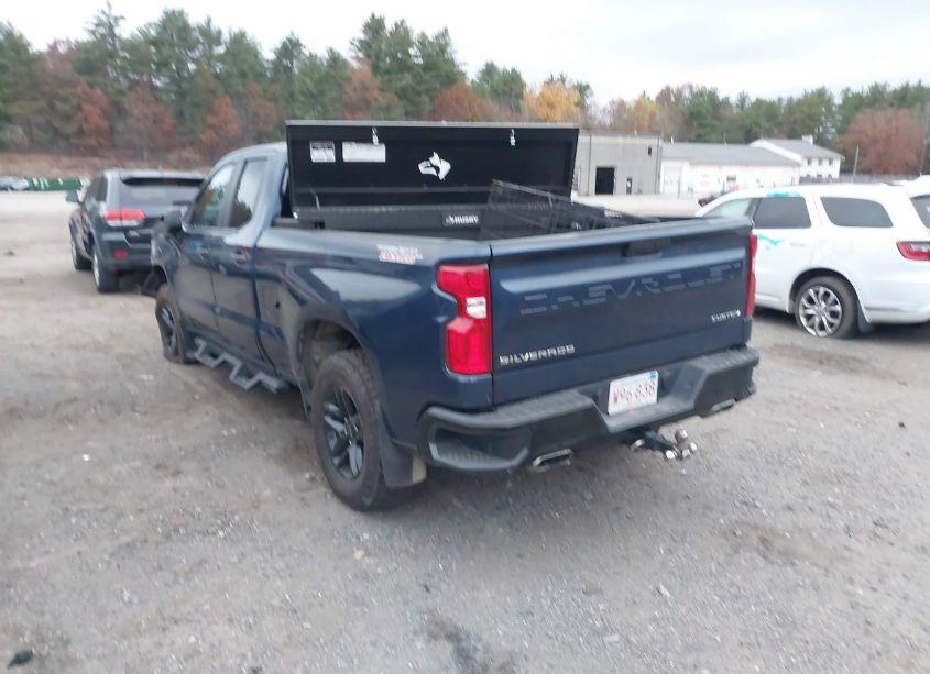 Photo 3 of 2019 Chevrolet Silverado 1500 CUSTOM TRAIL BOSS (VIN 1GCRYCEF3KZ216938)