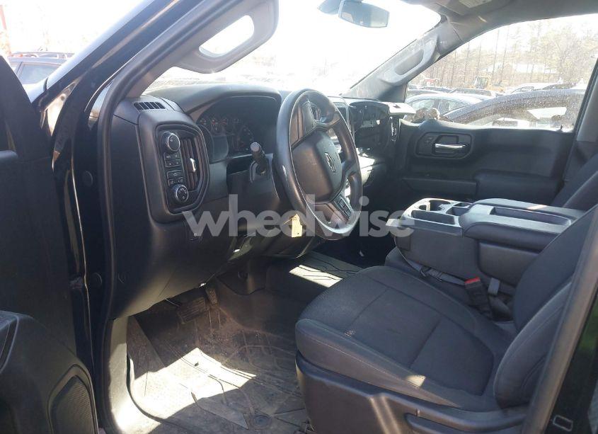 Photo 5 of 2019 Chevrolet Silverado 1500 CUSTOM TRAIL BOSS (VIN 1GCRYCEF3KZ374874)