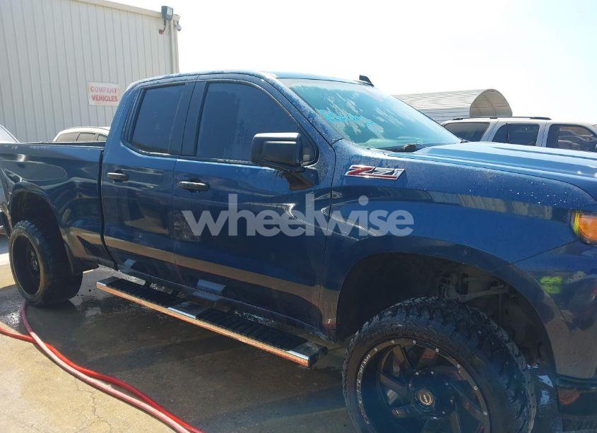 Photo 13 of 2019 Chevrolet Silverado 1500 CUSTOM TRAIL BOSS (VIN 1GCRYCEF5KZ339866)