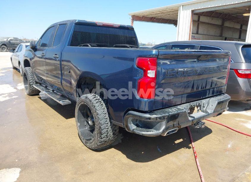 Photo 3 of 2019 Chevrolet Silverado 1500 CUSTOM TRAIL BOSS (VIN 1GCRYCEF5KZ339866)