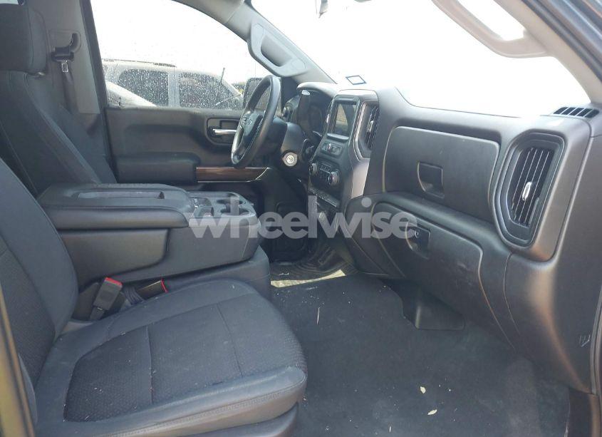 Photo 5 of 2019 Chevrolet Silverado 1500 CUSTOM TRAIL BOSS (VIN 1GCRYCEF5KZ339866)