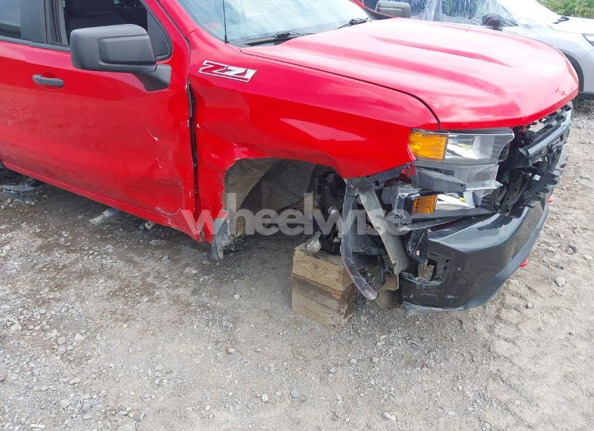 Photo 6 of 2019 Chevrolet Silverado 1500 CUSTOM TRAIL BOSS (VIN 1GCRYCEF8KZ299721)