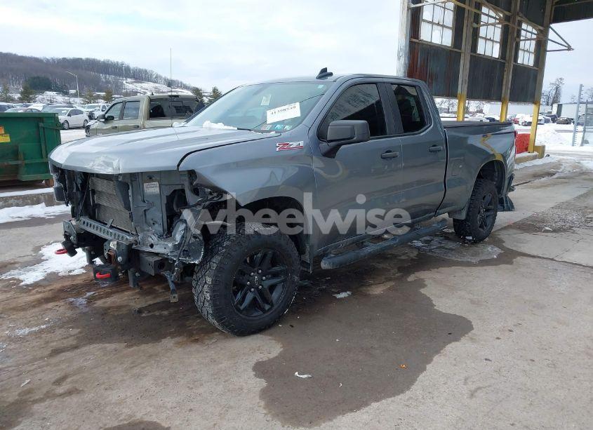 Photo 2 of 2019 Chevrolet Silverado 1500 CUSTOM TRAIL BOSS (VIN 1GCRYCEF9KZ221254)