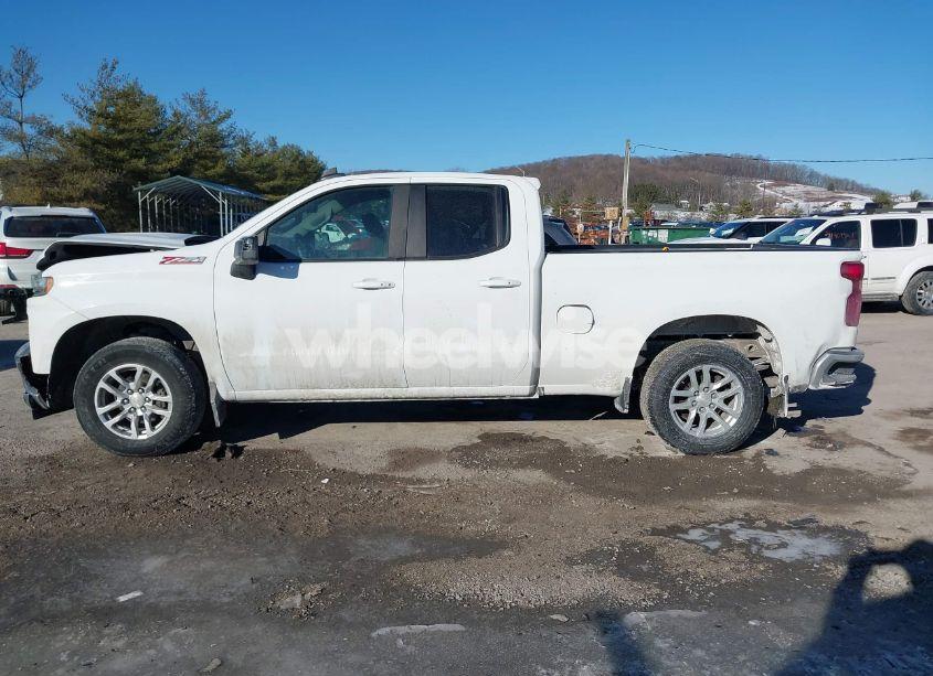 Photo 14 of 2019 Chevrolet Silverado 1500 LT (VIN 1GCRYDED0KZ318072)