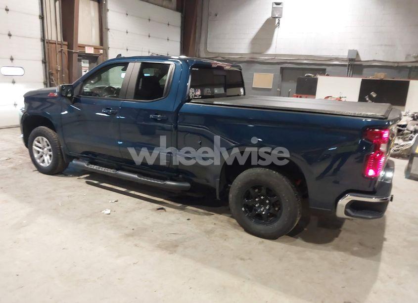 Photo 3 of 2021 Chevrolet Silverado 1500 4WD DOUBLE CAB STANDARD BED LT (VIN 1GCRYDED0MZ125584)