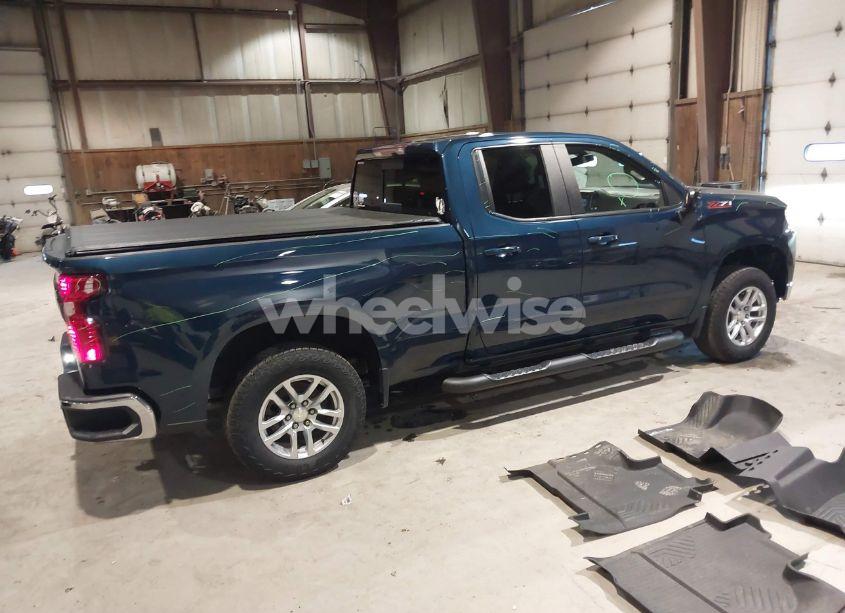 Photo 4 of 2021 Chevrolet Silverado 1500 4WD DOUBLE CAB STANDARD BED LT (VIN 1GCRYDED0MZ125584)