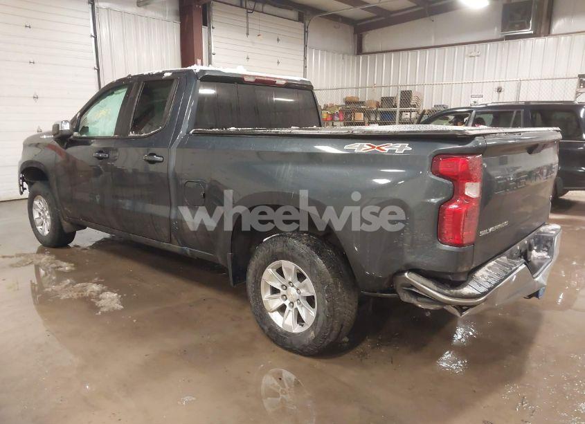 Photo 3 of 2020 Chevrolet Silverado 1500 4WD DOUBLE CAB STANDARD BED LT (VIN 1GCRYDED1LZ359599)
