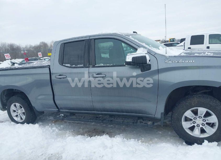 Photo 13 of 2019 Chevrolet Silverado 1500 LT (VIN 1GCRYDED2KZ308384)