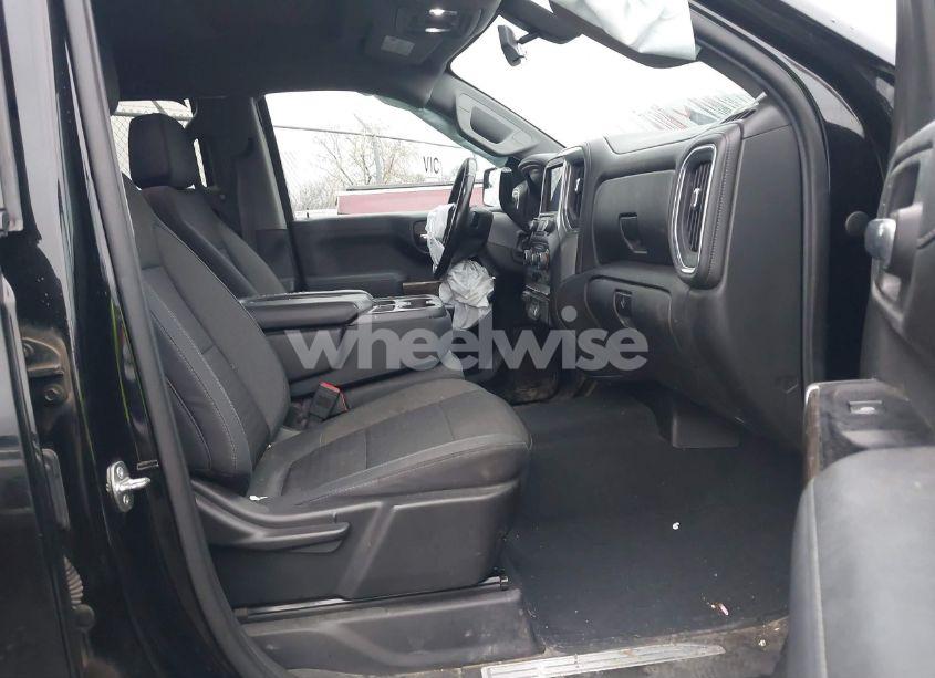 Photo 5 of 2019 Chevrolet Silverado 1500 LT (VIN 1GCRYDED3KZ349851)