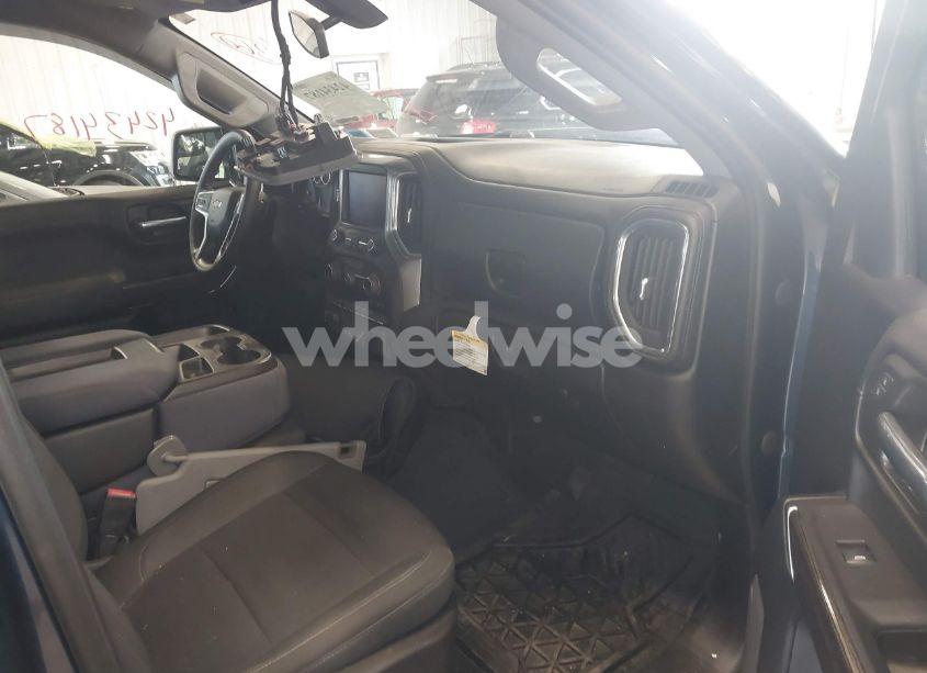 Photo 5 of 2021 Chevrolet Silverado 1500 4WD DOUBLE CAB STANDARD BED LT (VIN 1GCRYDED3MZ138684)