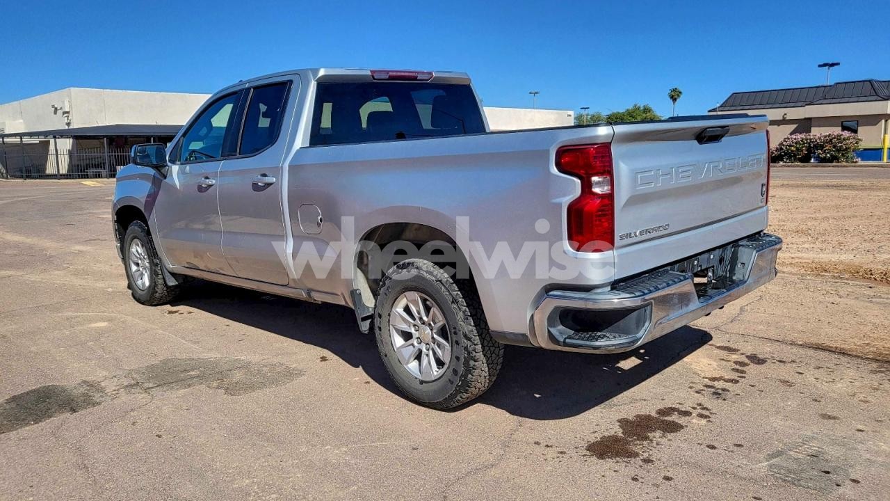 Photo 3 of 2020 CHEVROLET SILVERADO K1500 LT (VIN 1GCRYDED4LZ121987)