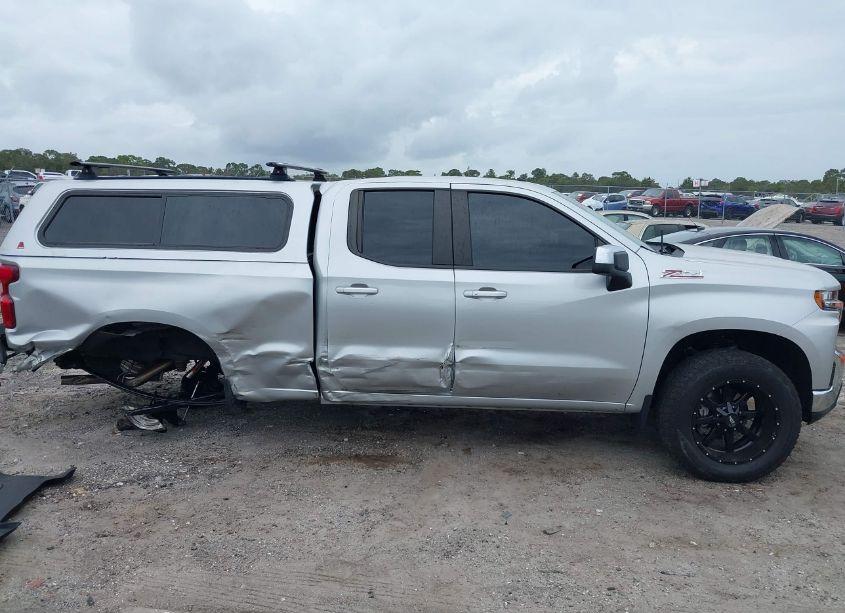 Photo 13 of 2020 Chevrolet Silverado 1500 (VIN 1GCRYDED4LZ320327)