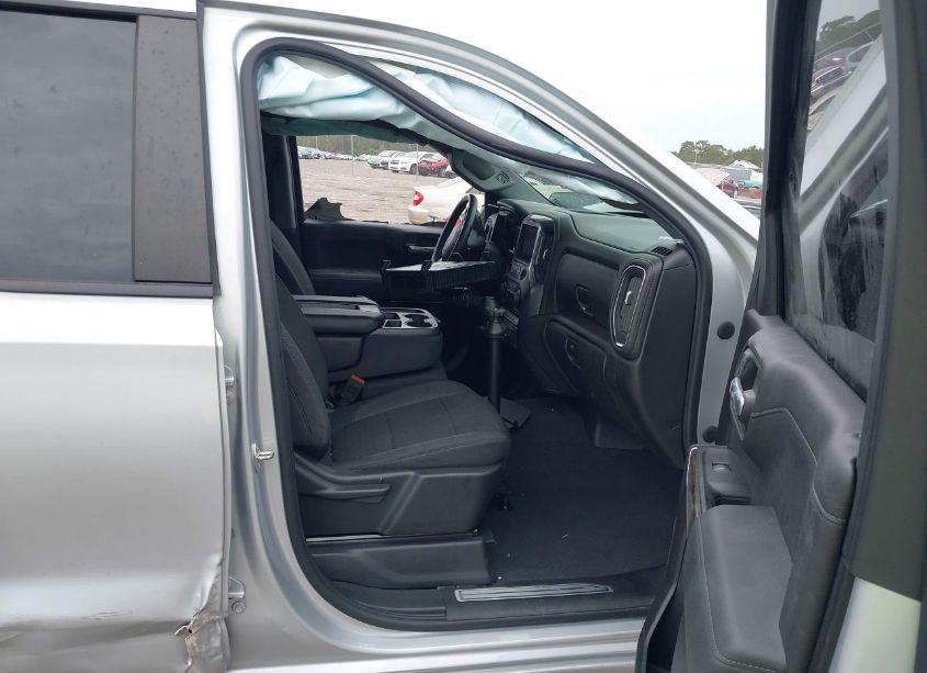 Photo 5 of 2020 Chevrolet Silverado 1500 (VIN 1GCRYDED4LZ320327)