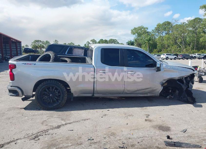 Photo 12 of 2020 Chevrolet Silverado 1500 (VIN 1GCRYDED5LZ240714)